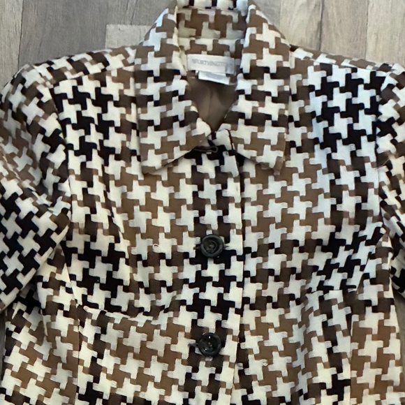 Tailored Fall/Spring Coat - Picture 2 of 5